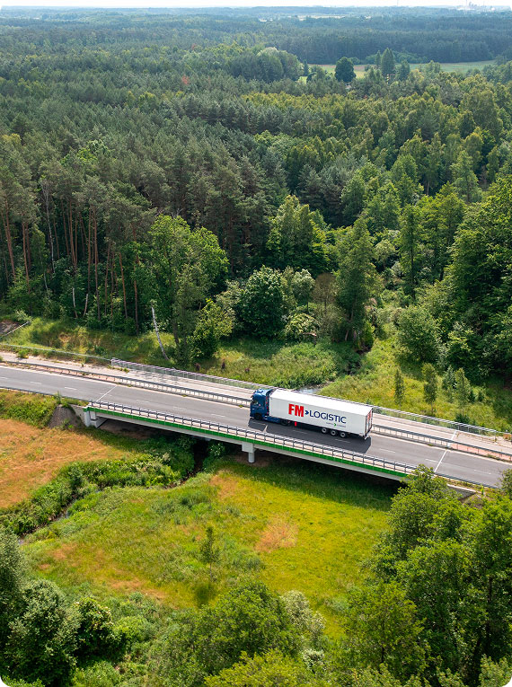 Automotive-transport-thumbnail - FM Logistic truck on the road